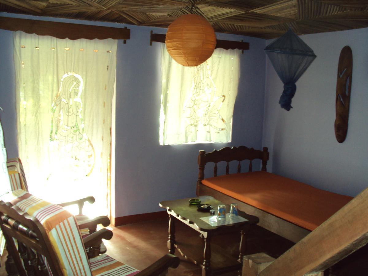 Hotel La Caravelle Амбатолоака Екстериор снимка